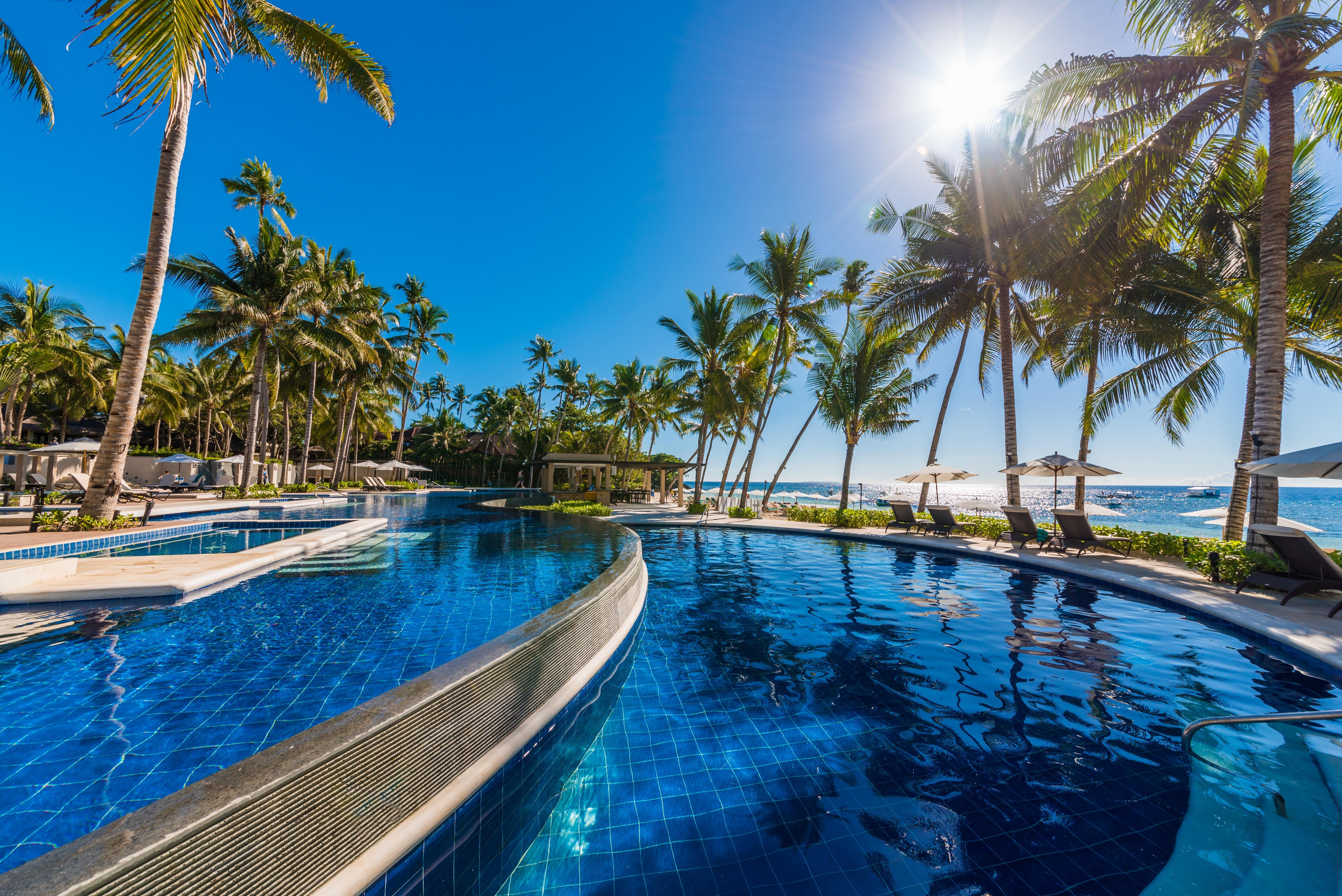 邦劳 阿罗纳海滩赫纳度假村酒店 外观 照片 The pool at the Sheraton Resort